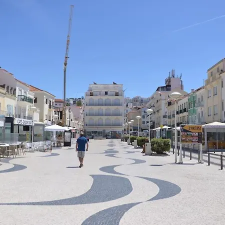 아파트 Atlantic Dream View - For 4 With Amazing Sea Views In Great Location 나자레